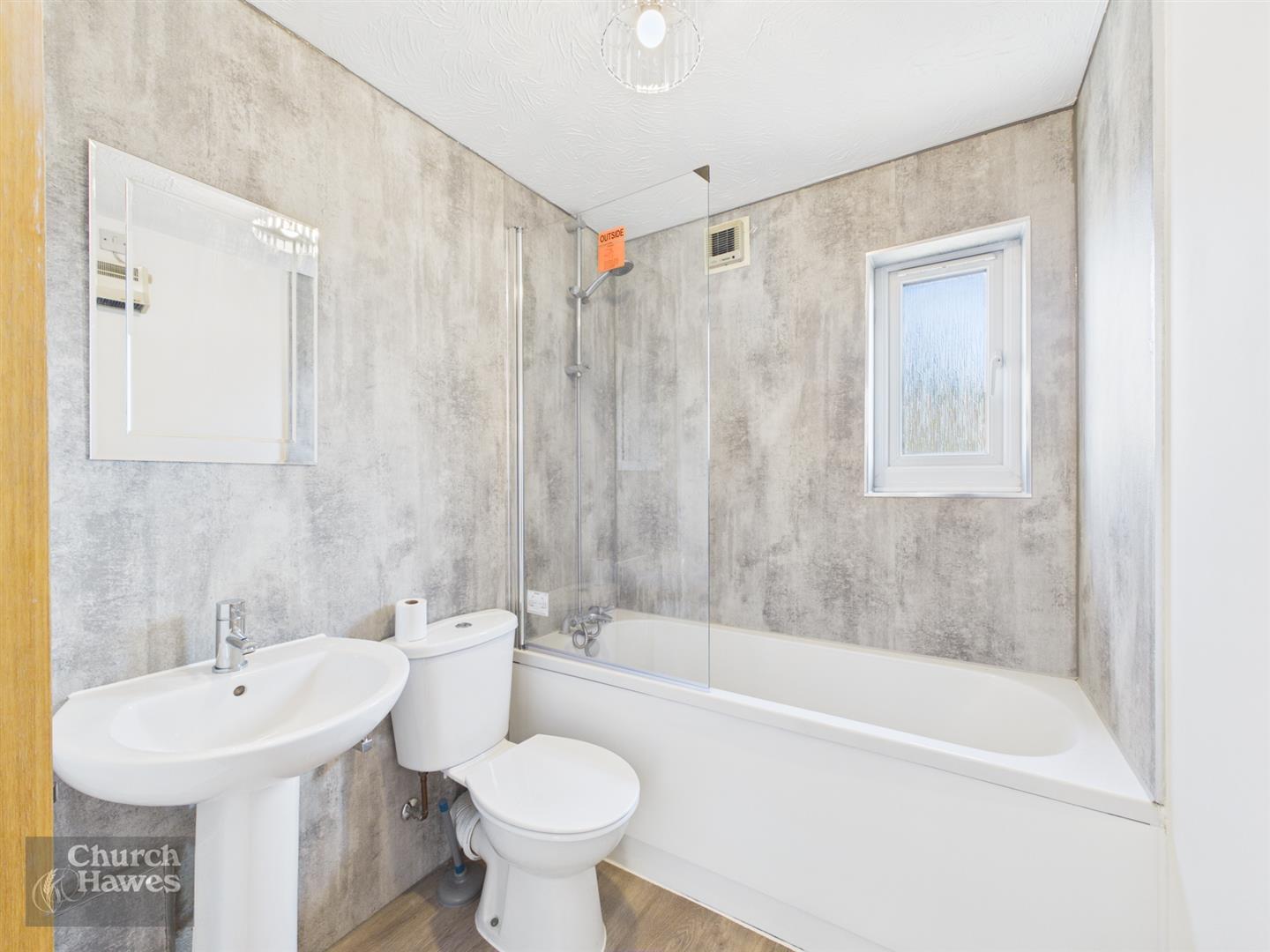 Property Image 6f70d18d-25e8-40bb-9d36-98d50766ffc5