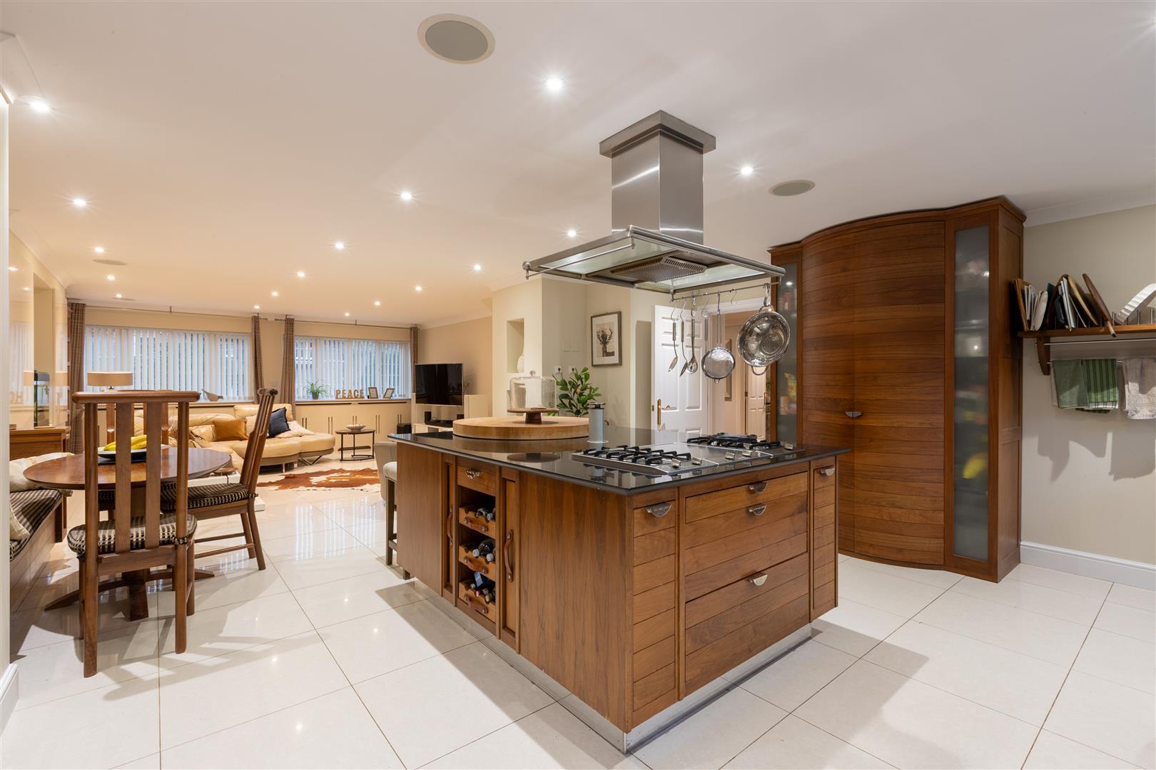 Property Image 6f761a75-1ec7-4a26-a387-bb27a81362a5