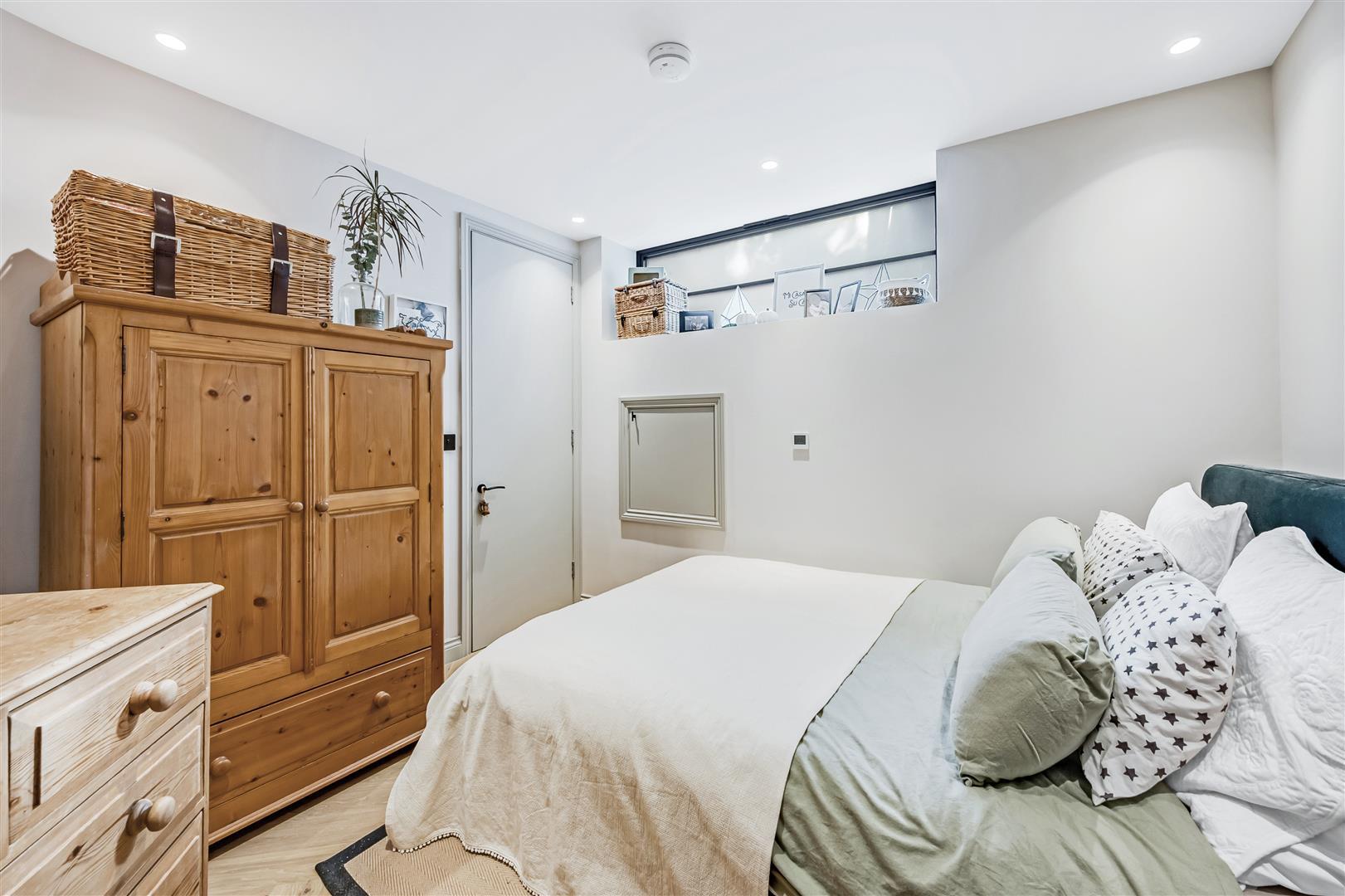 Property Image 6f98f0bc-f1d3-403d-b125-50ee3f1c599e