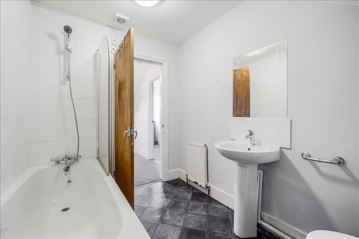 Property Image 6fcbccfc-6446-42f6-a9a3-b5b9359cd739