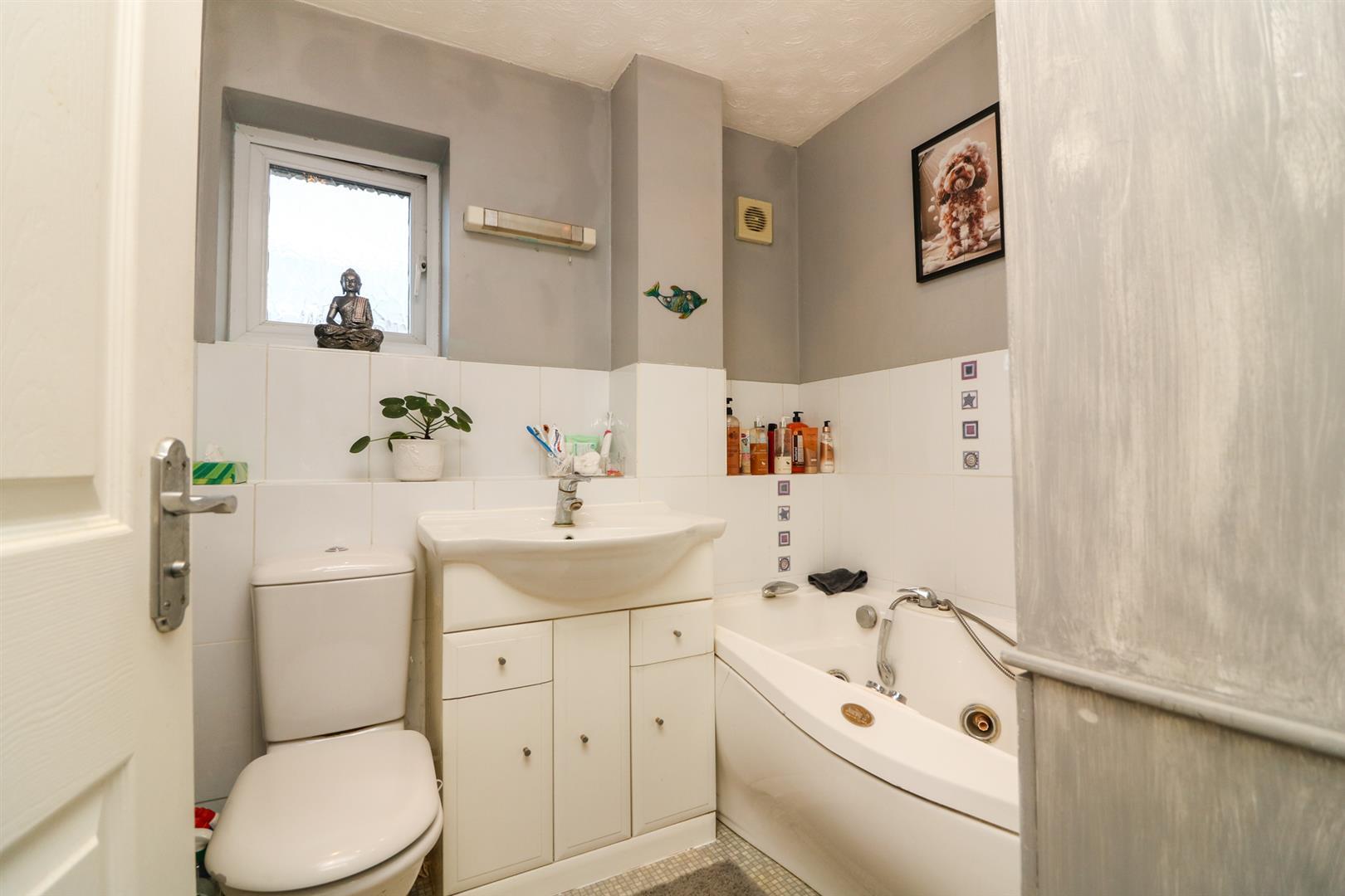 Property Image 6fd5752e-de4d-4e4b-bcd3-81b451ab0e74