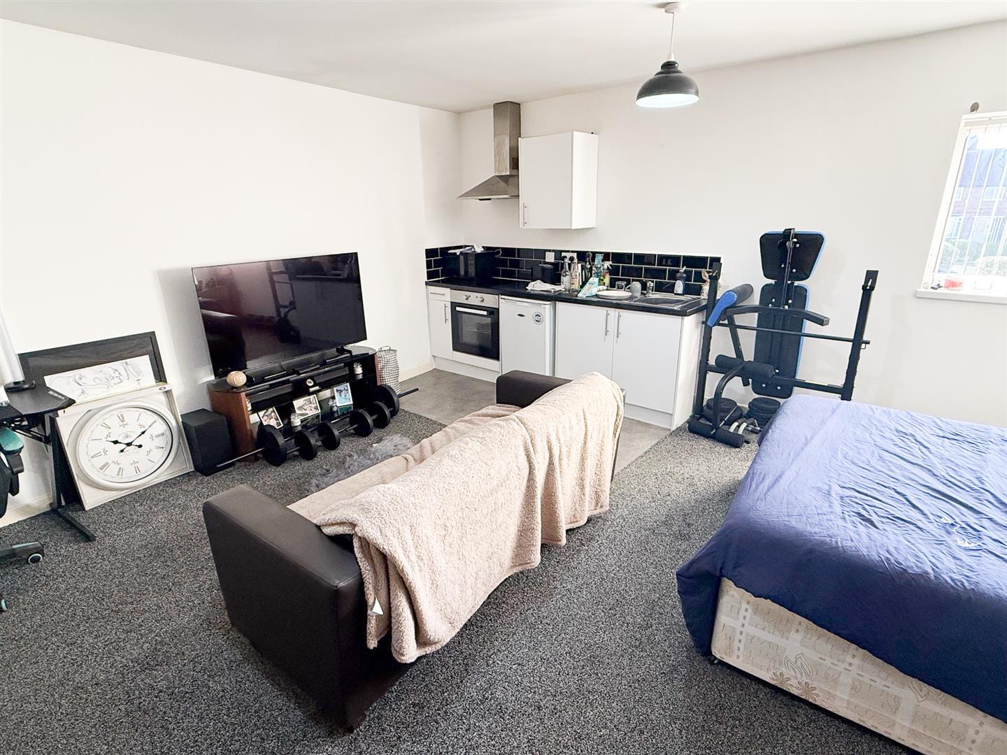 Property Image 6fdd2bab-4d38-4970-baba-26d395fc8c30