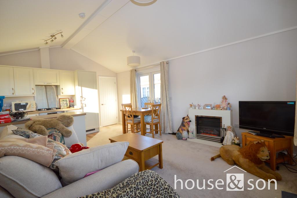 Property Image 6fe32f05-63d1-42d2-8070-d430c36da17e