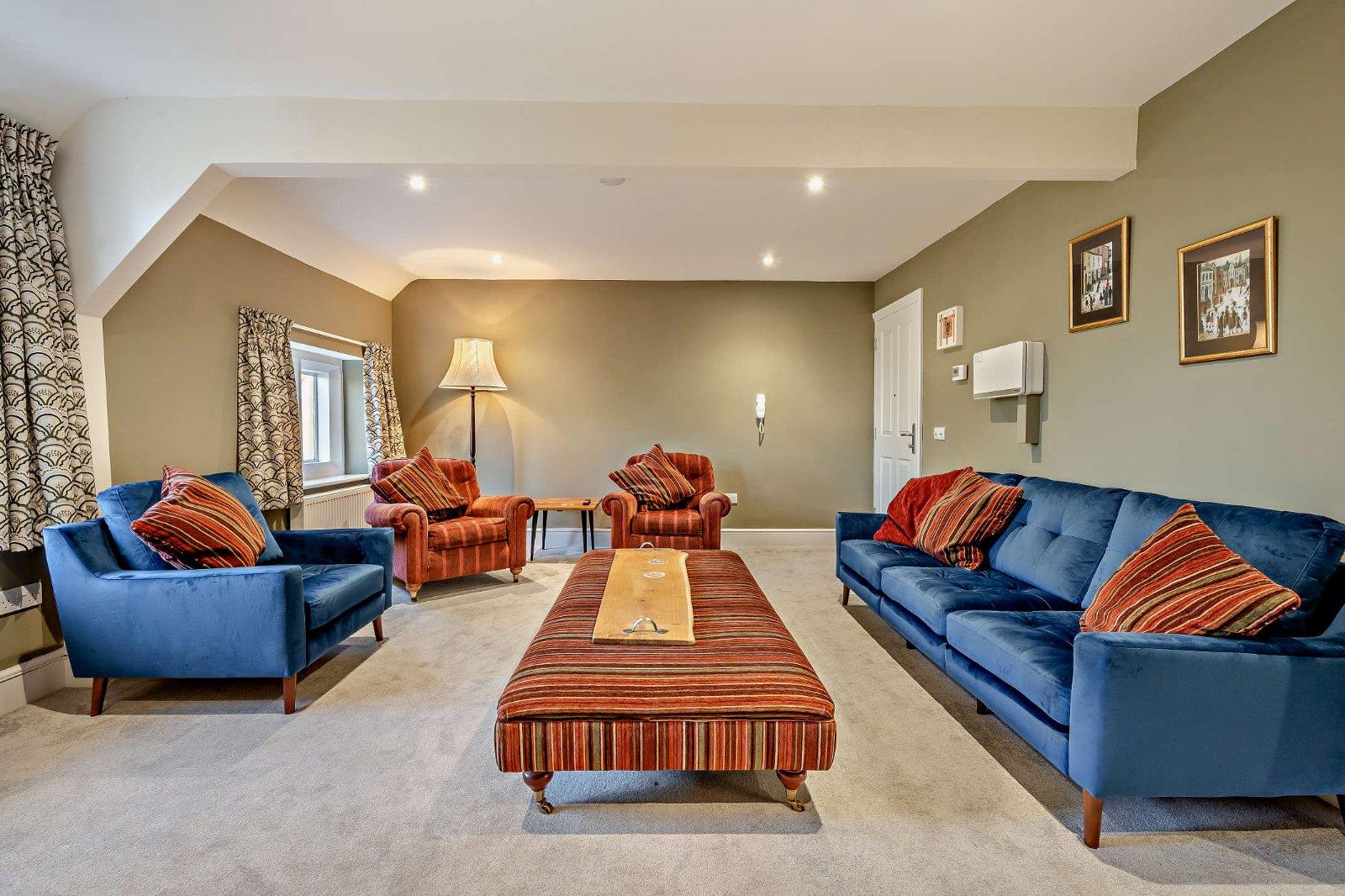 Property Image 6ff0c0e3-b49b-4e2d-8d6e-f0442b0e5a83
