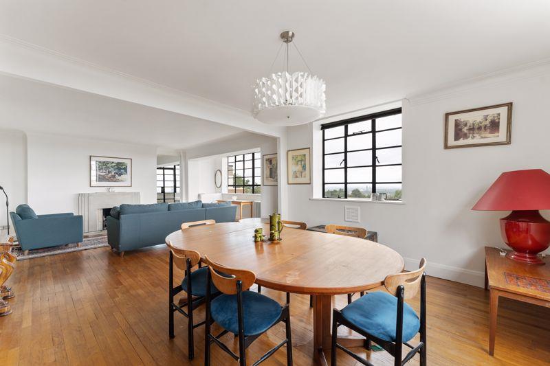Property Image 7000e362-c329-4df9-8683-f2423f0f6c55