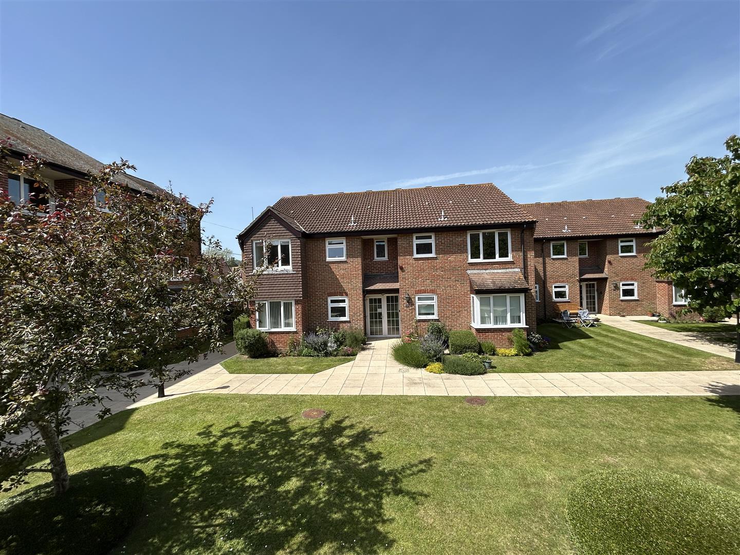 Property Image 700b7ce8-0ed8-41d7-9890-6c8d4e15e648