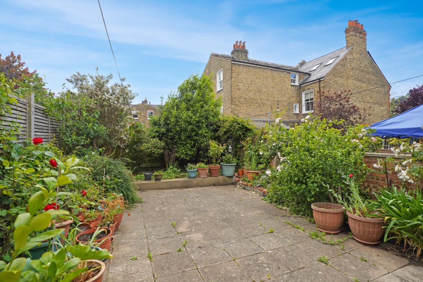 Property Image 7012bd19-0b0a-4b89-b8c8-7041e93ccb3c