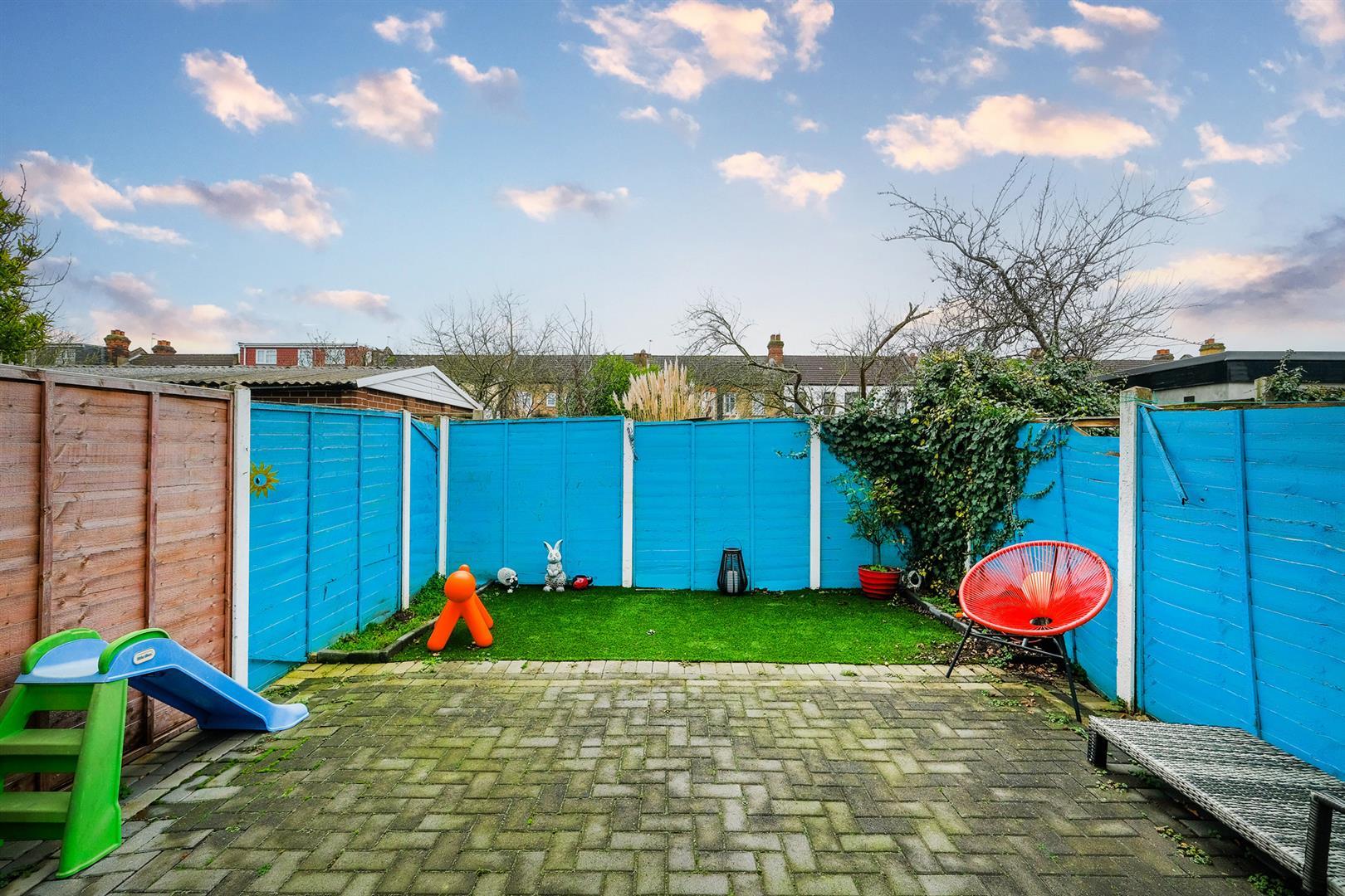 Property Image 7013f696-2a99-47e3-bc44-39408b53b40b