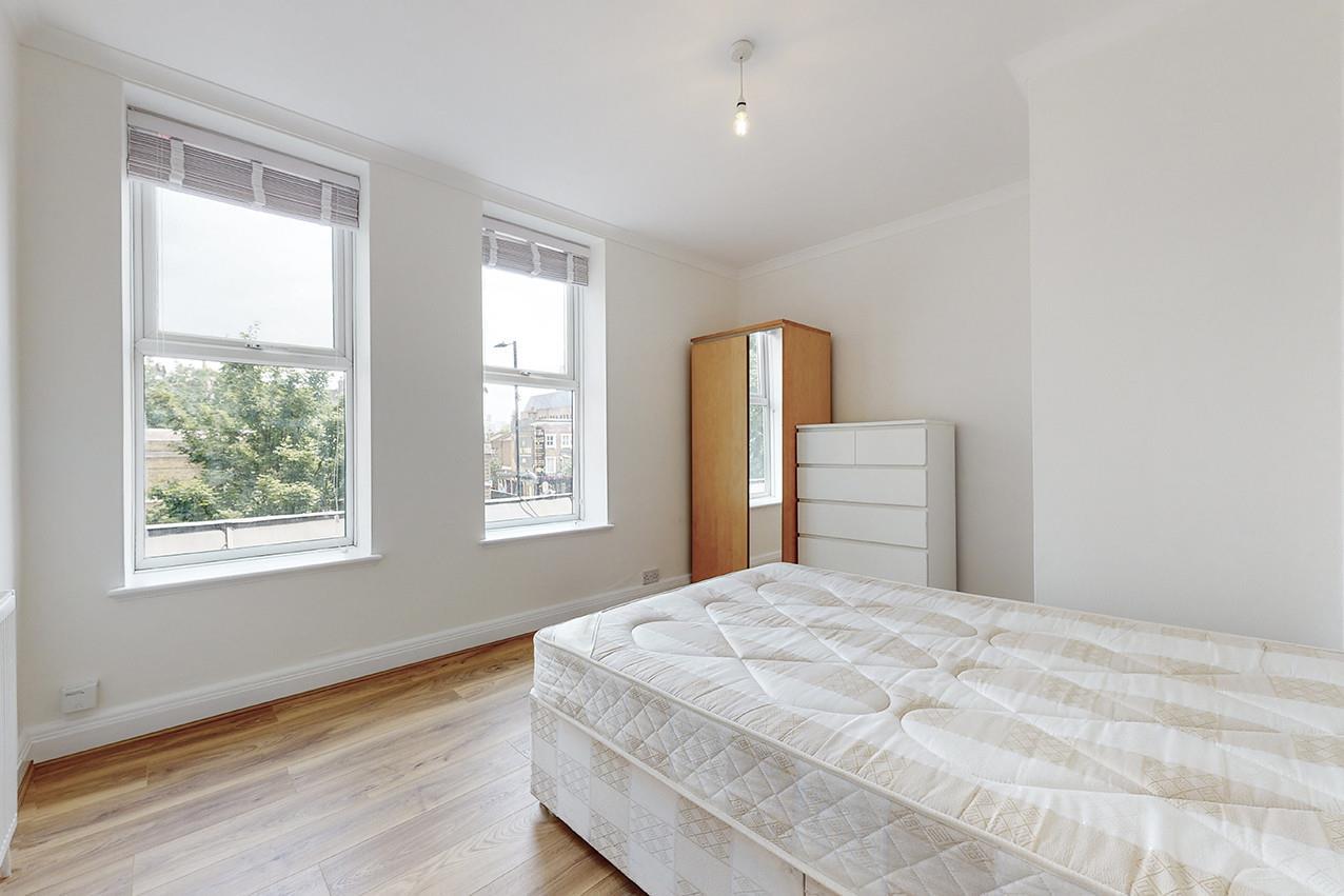 Property Image 701b1157-469e-47ea-856c-3d0970597f29