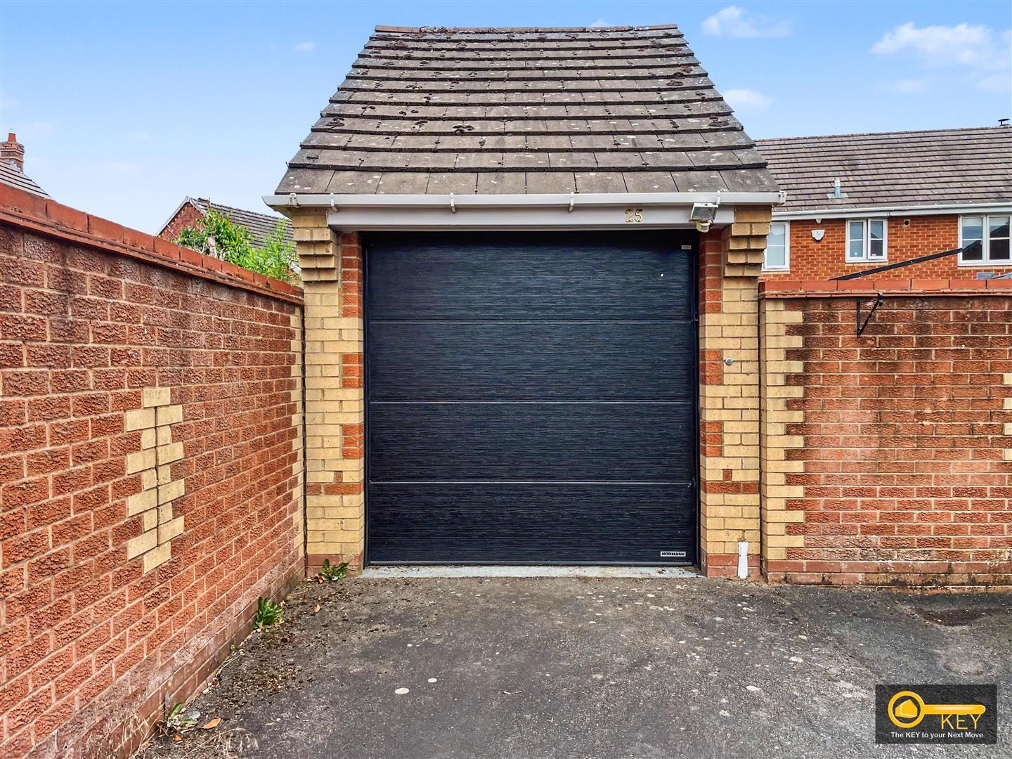 Property Image 701cc943-8503-4400-b400-7f46eb4f1505