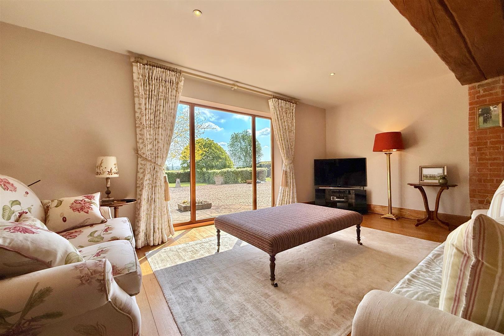 Property Image 702bb305-fe0d-47dc-a360-cd59e6d9f7eb