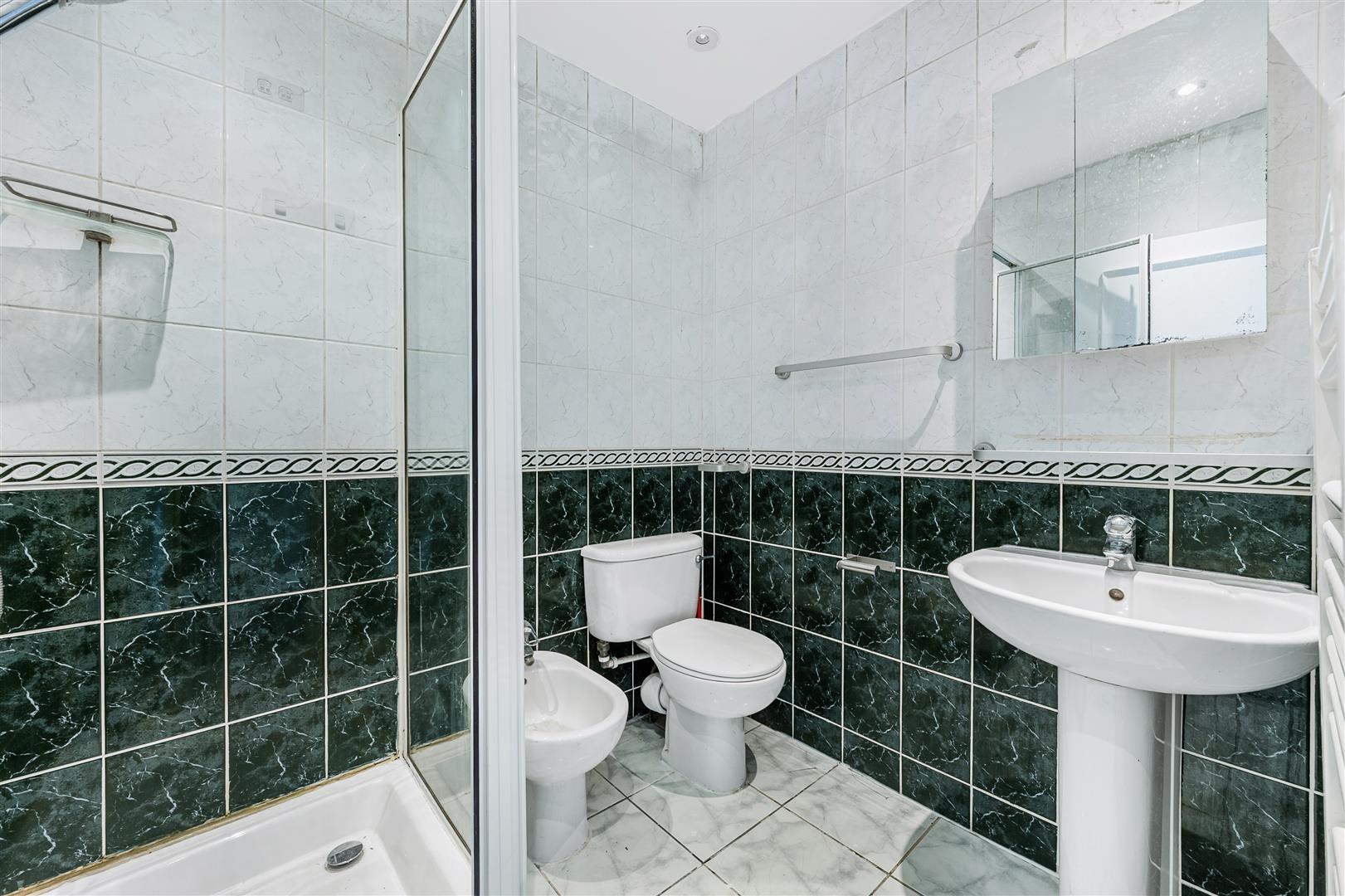 Property Image 702fc854-35c4-4189-802e-c6a52eeba092