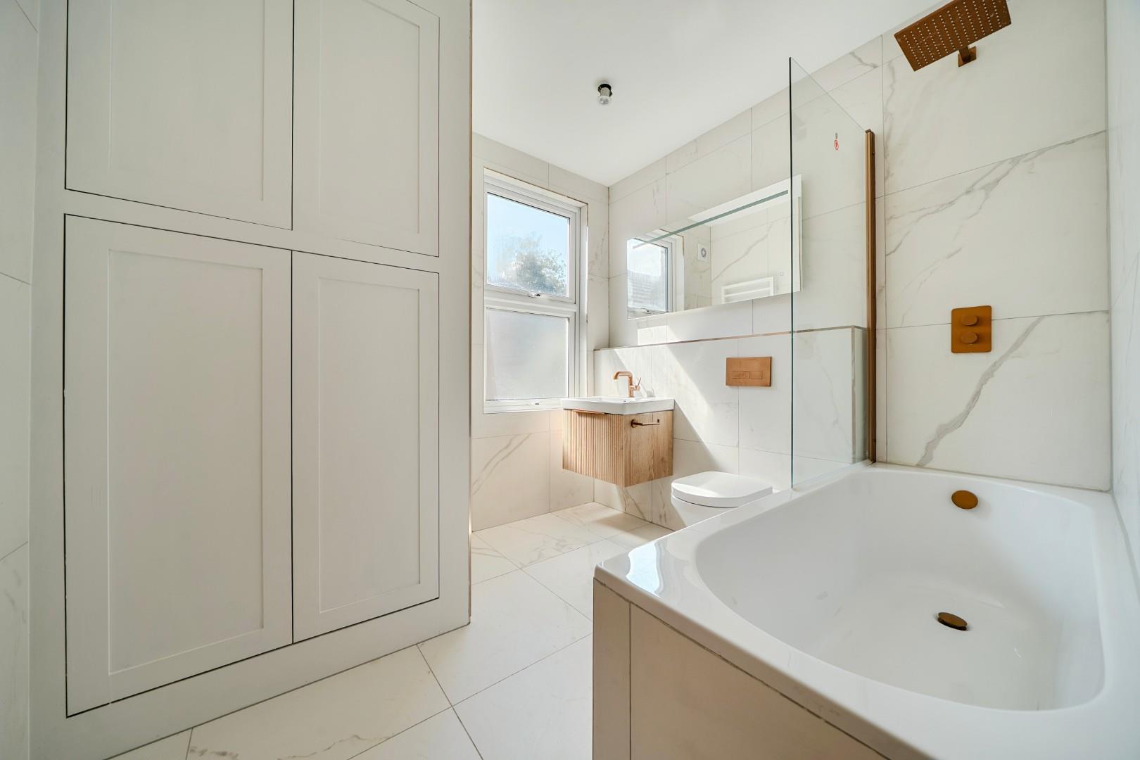 Property Image 7049b3b4-f4eb-4026-9b95-abaa063ed742