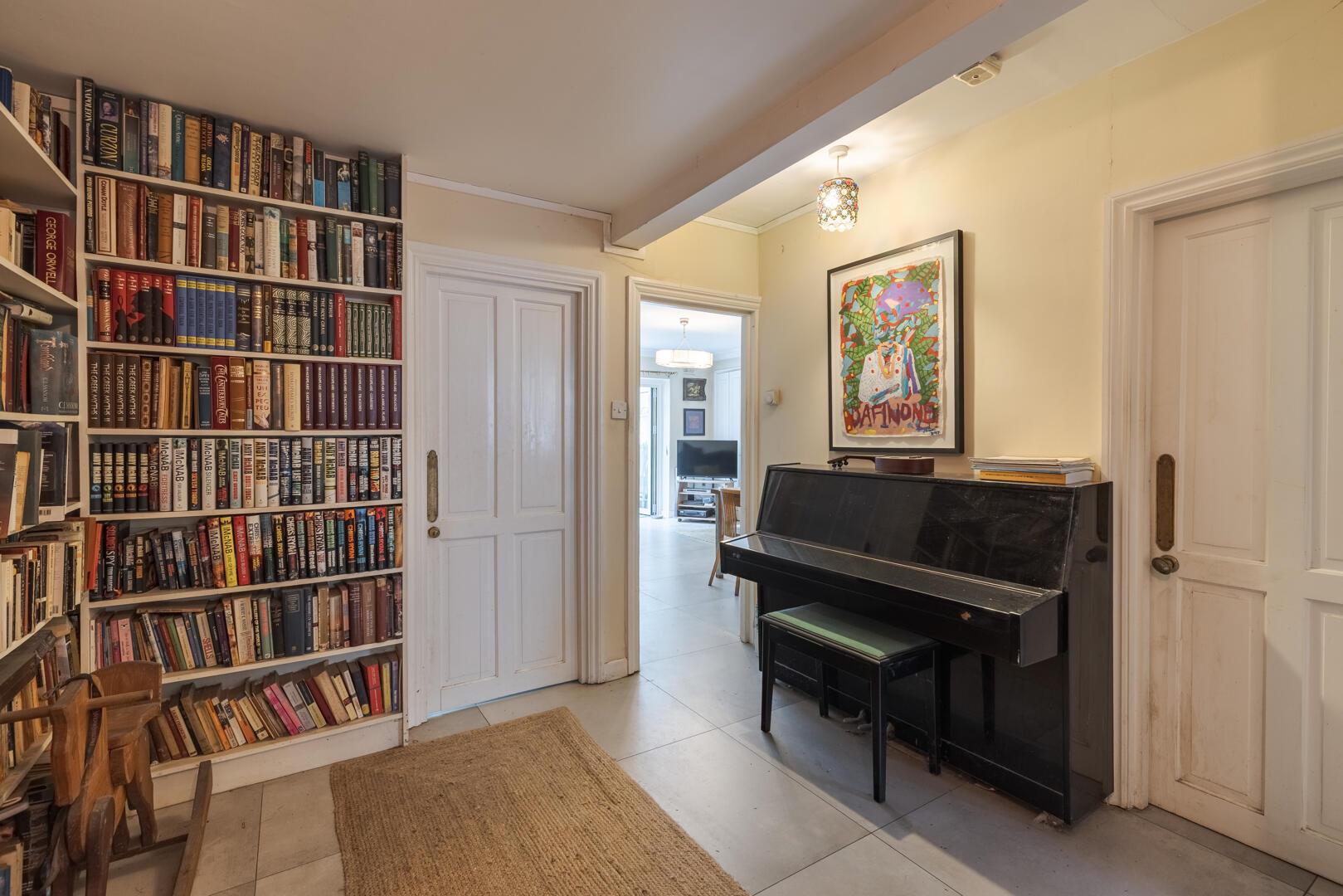 Property Image 704bcf8f-ff52-45ad-8d70-5e57b6a64e11