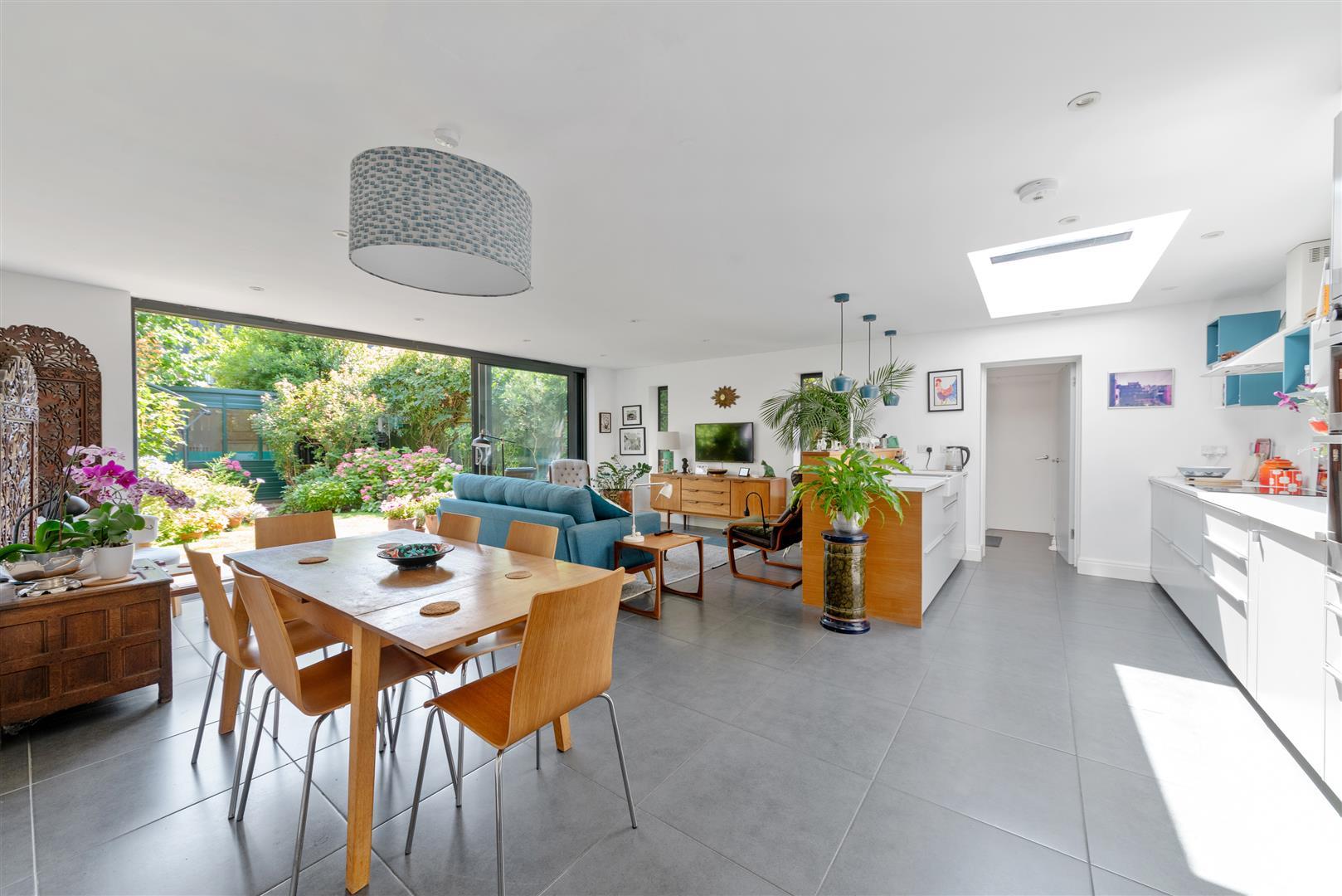 Property Image 704dac9c-85e3-4919-84d9-47c610b64437