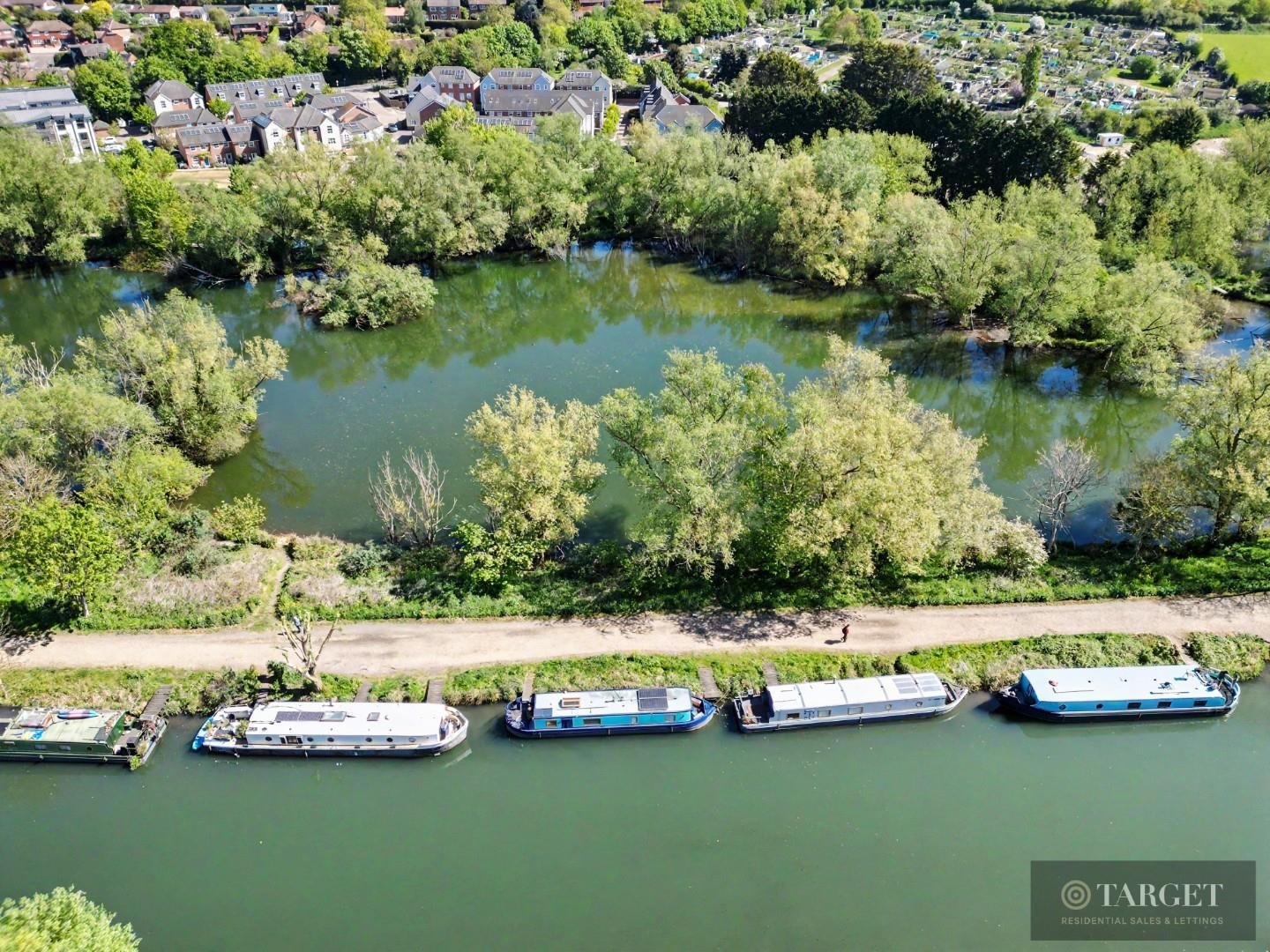 Property Image 7060602c-92d8-4af2-935e-79c4c8d5aa3c