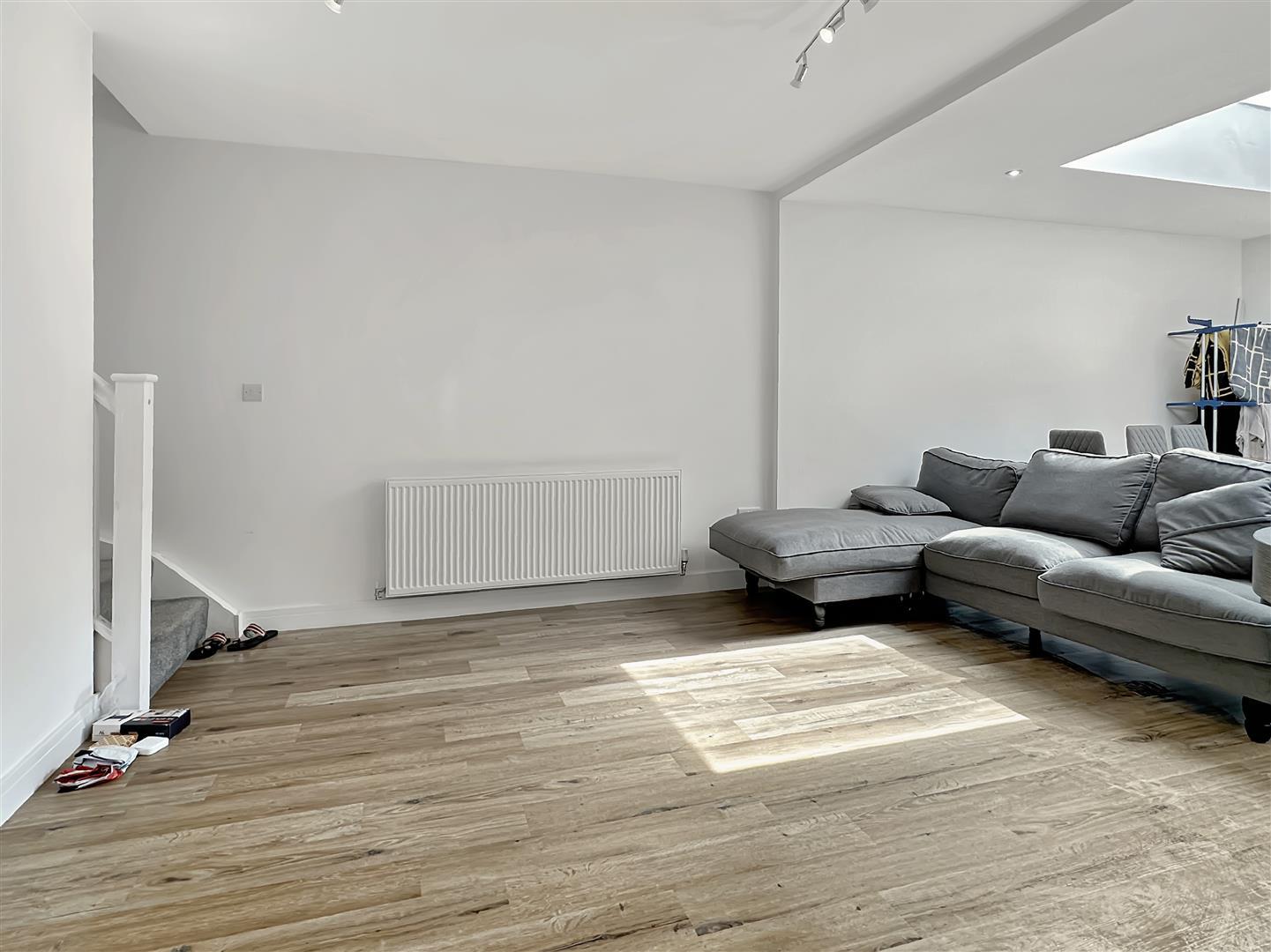 Property Image 7061457c-cd3b-4def-abc3-cedc1c13ceee