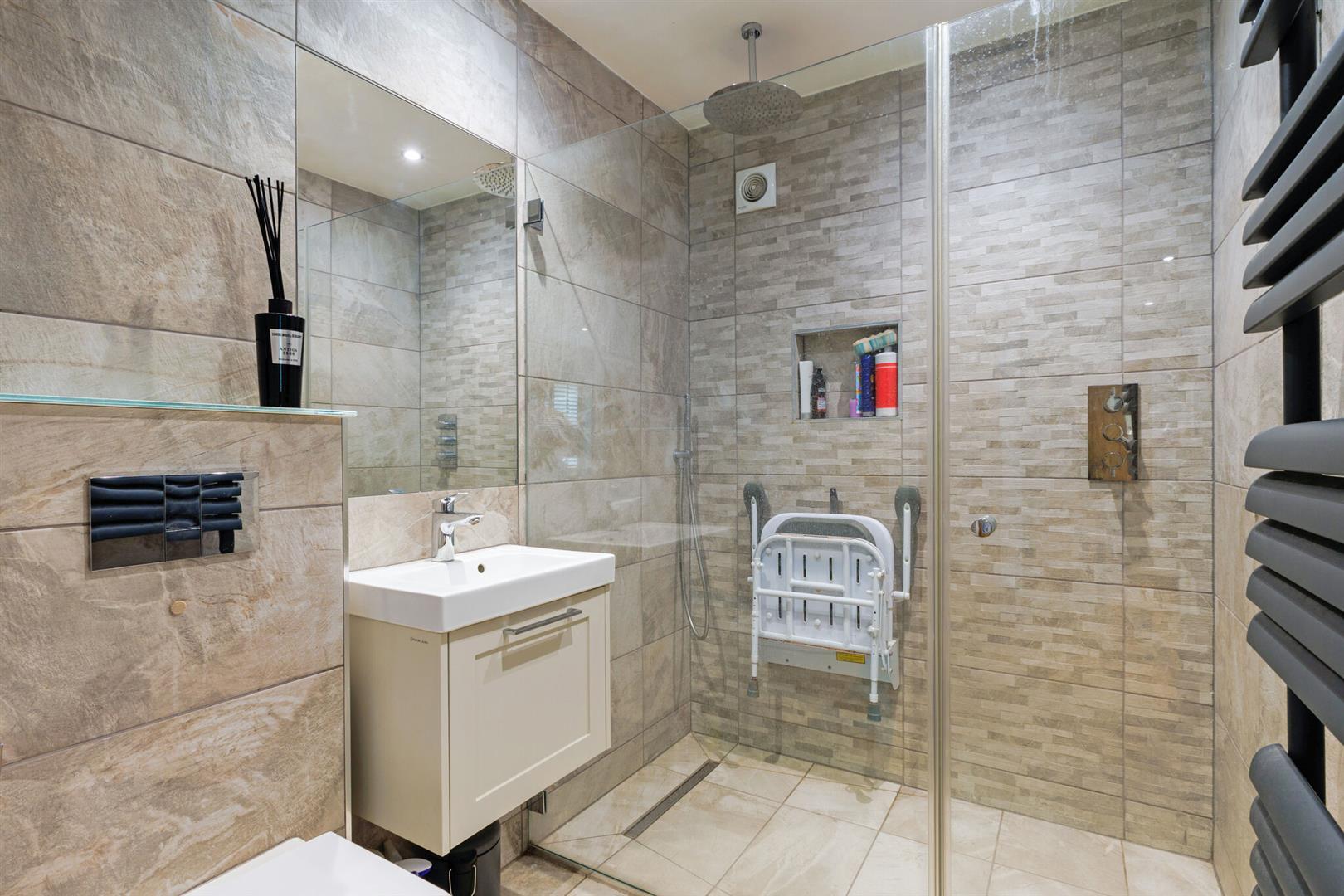 Property Image 706db2db-7efb-40b1-a2a9-f5e0ec8c1457