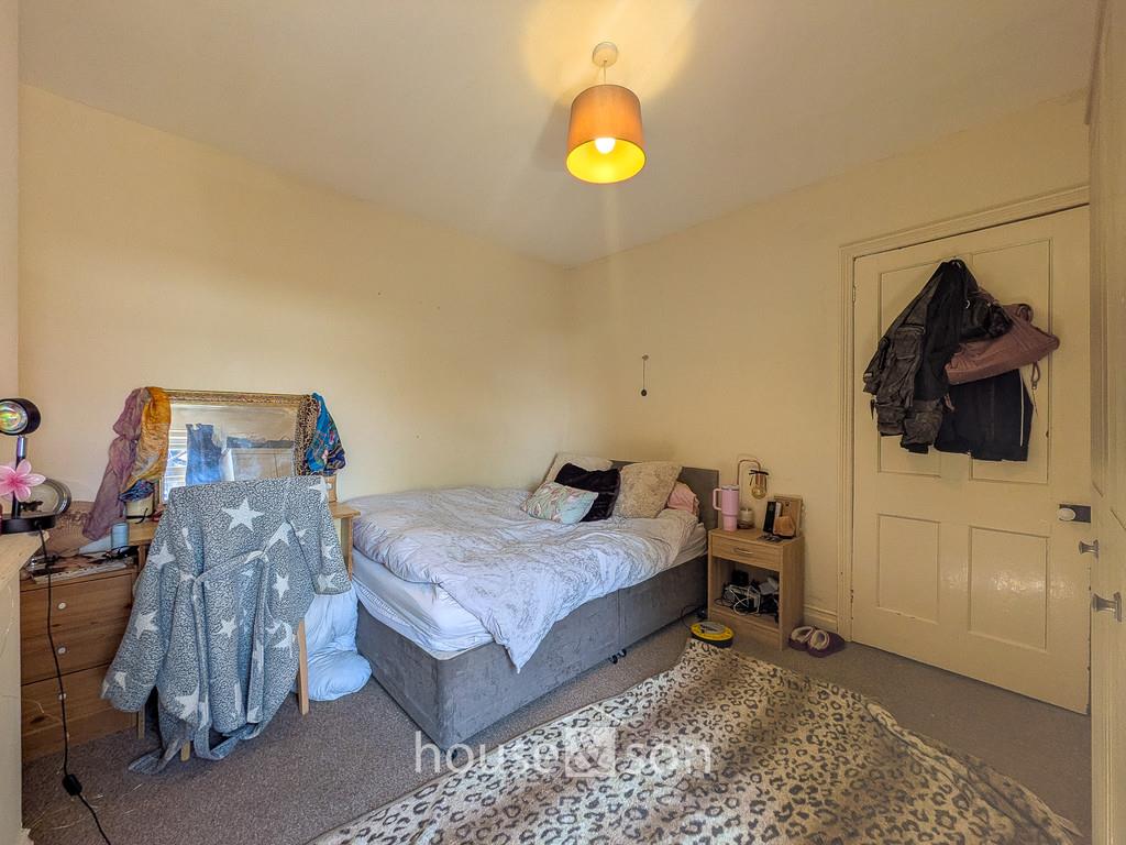 Property Image 7080155d-8c48-4df7-9631-f02853932477