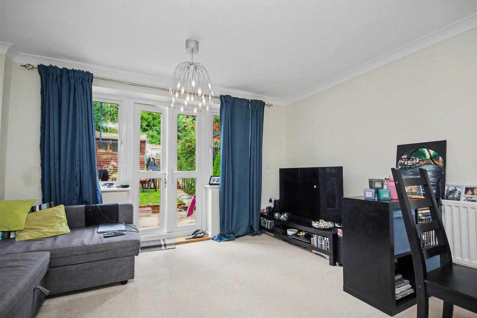 Property Image 708e96ce-6352-41dc-9d23-1e7523e58193