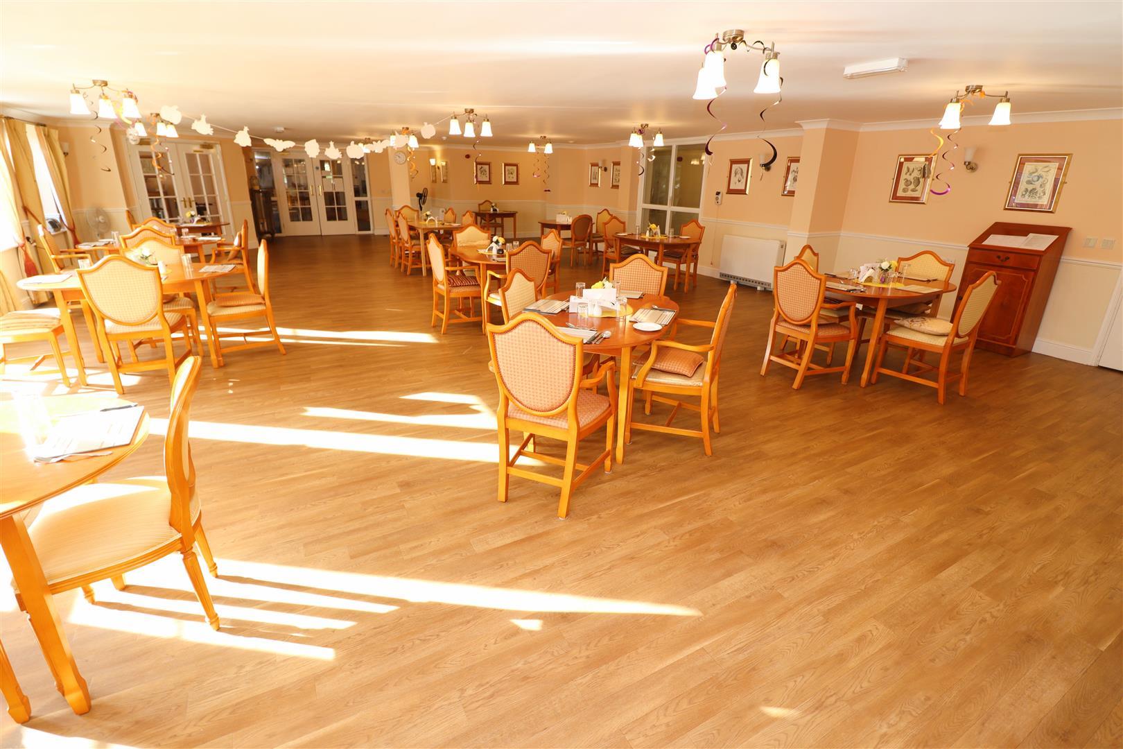 Property Image 7090658e-a246-44fe-8f2f-0a7036d99306