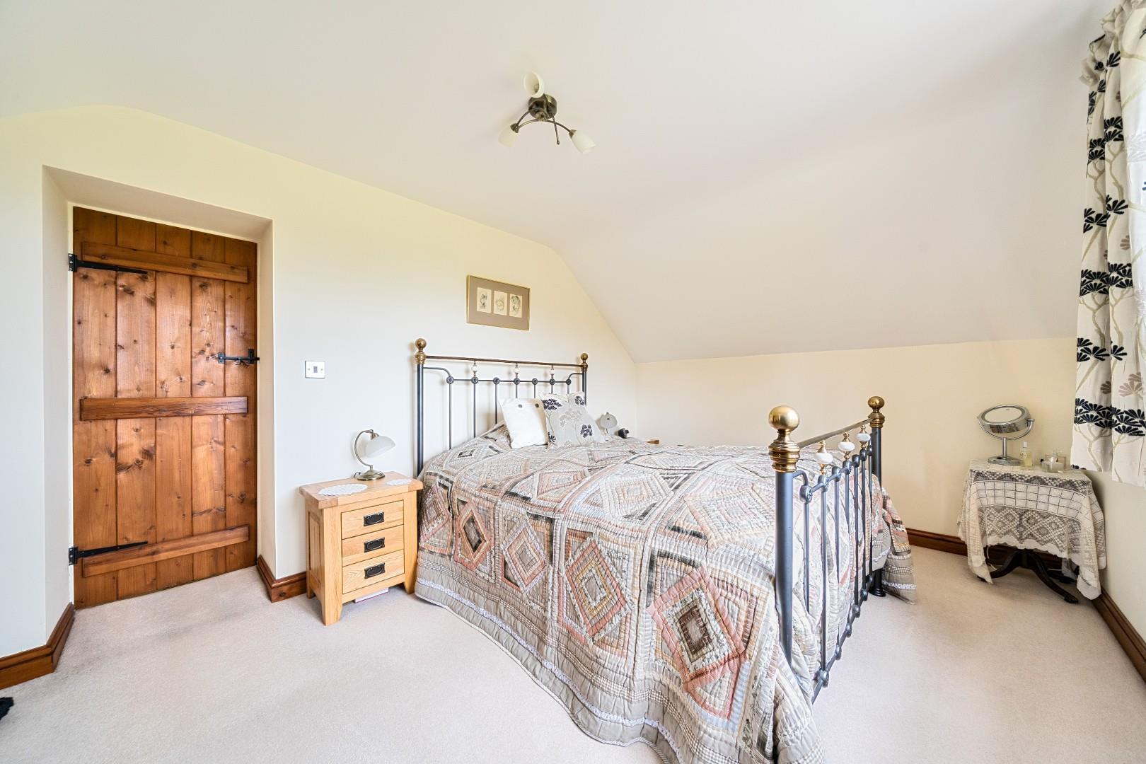 Property Image 70a363b3-ebd7-4c95-9c0b-7bd62c8c3f15