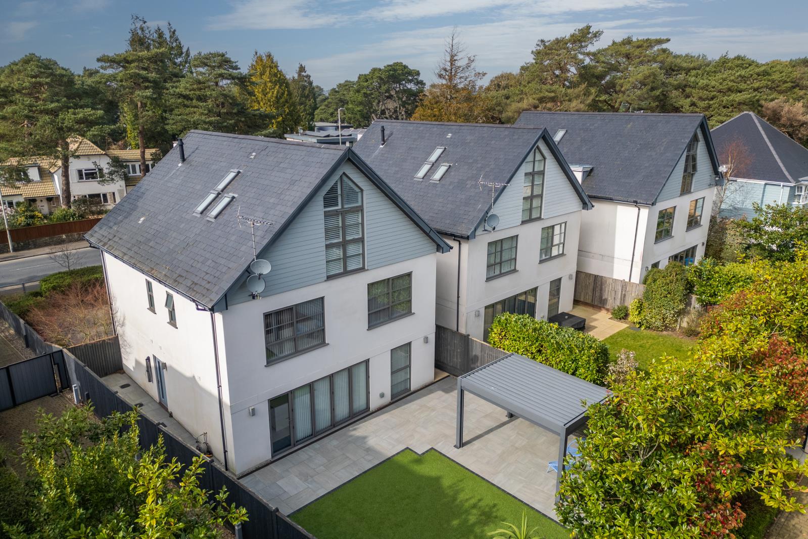 Property Image 70ac7e1e-8f0b-45de-9526-732f76004909