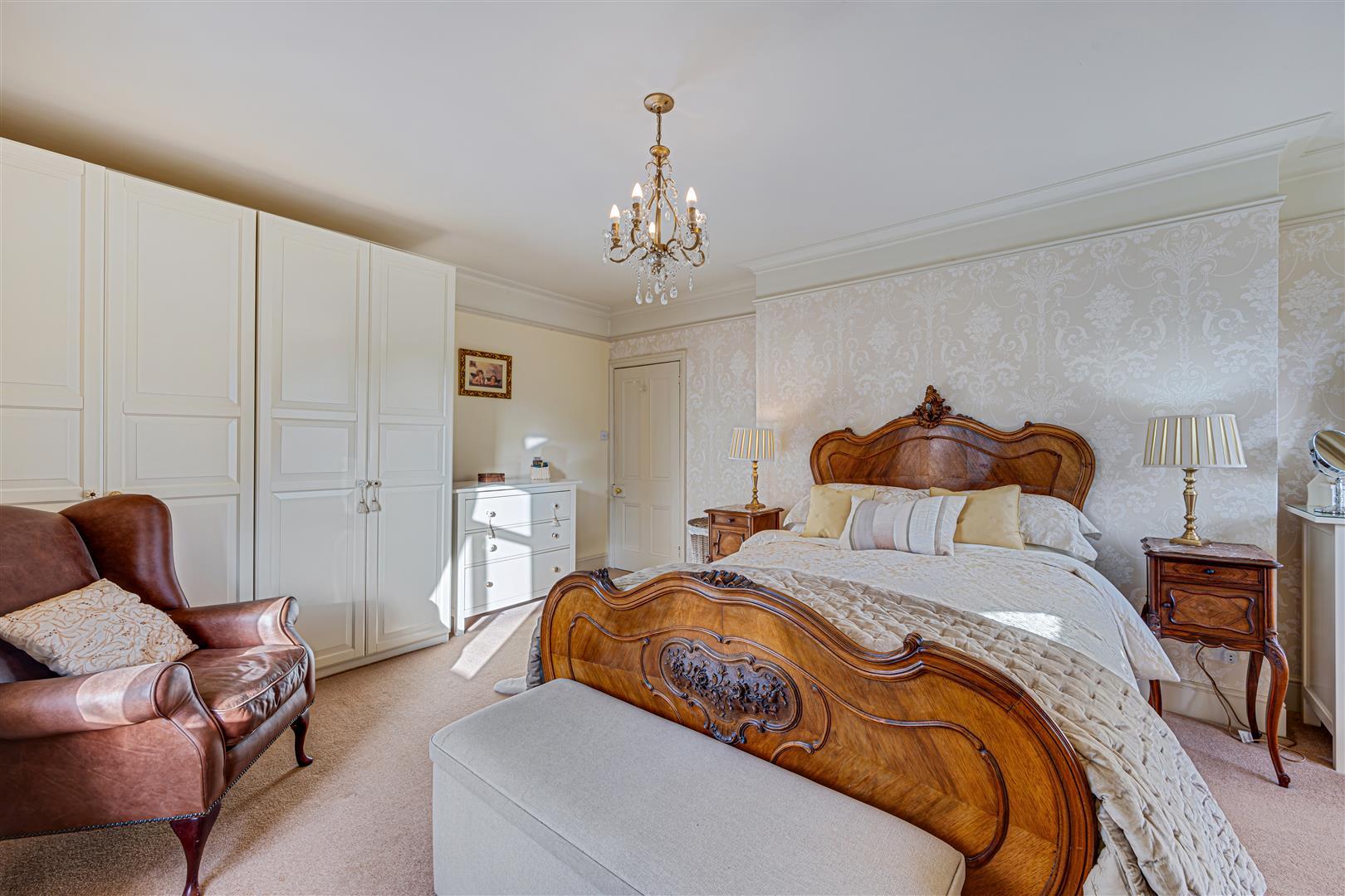 Property Image 70b0853a-e1ff-4a83-93be-5a43036473aa