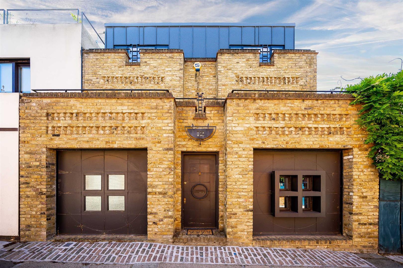 Property Image 70b85e41-46de-416d-8880-c8c12a3d0d2e