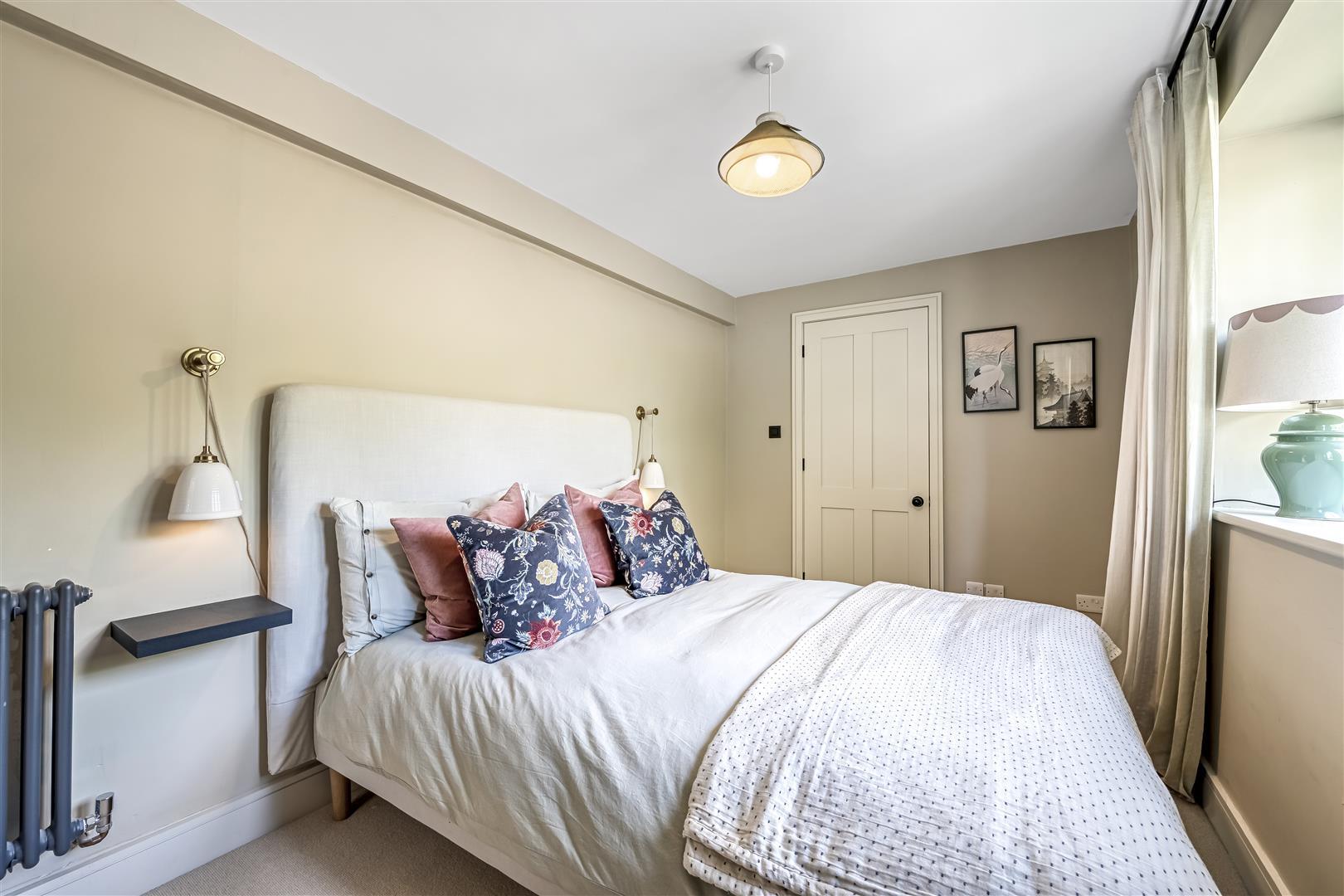 Property Image 70bffe0c-da07-43f5-91b0-352357b137c7
