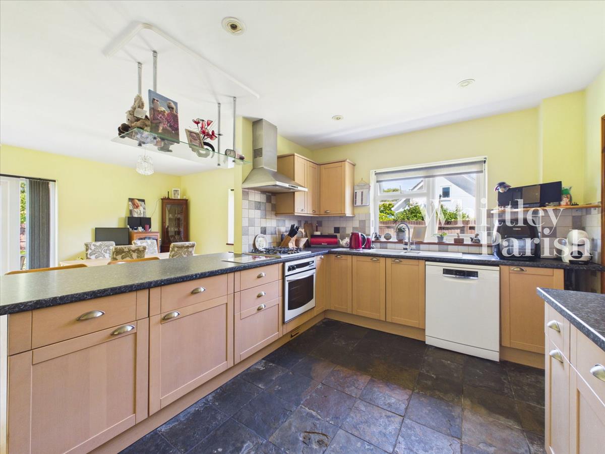 Property Image 70cec94c-7d31-42eb-9b69-e77087aa2662