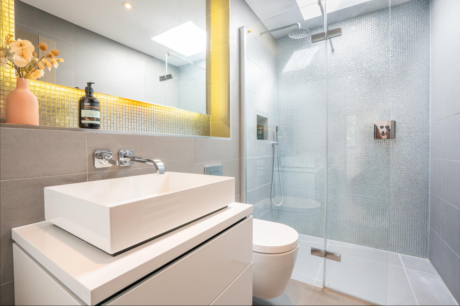 Property Image 70dc3180-806b-408c-b82e-cf24715be4c5