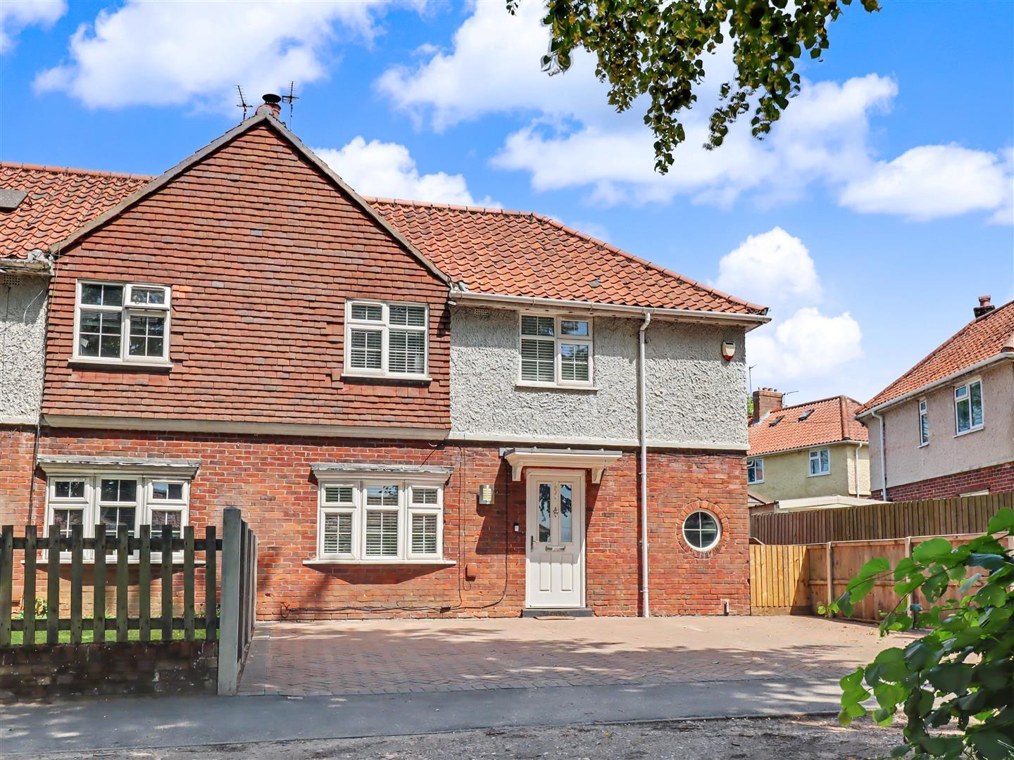 Property Image 70e3ee33-4e58-41e4-8fd8-1a2aa9134244