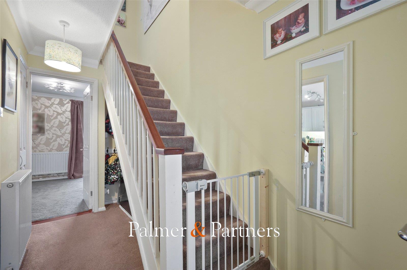 Property Image 70e6fddf-207f-4e63-8a86-ac8378927b9d