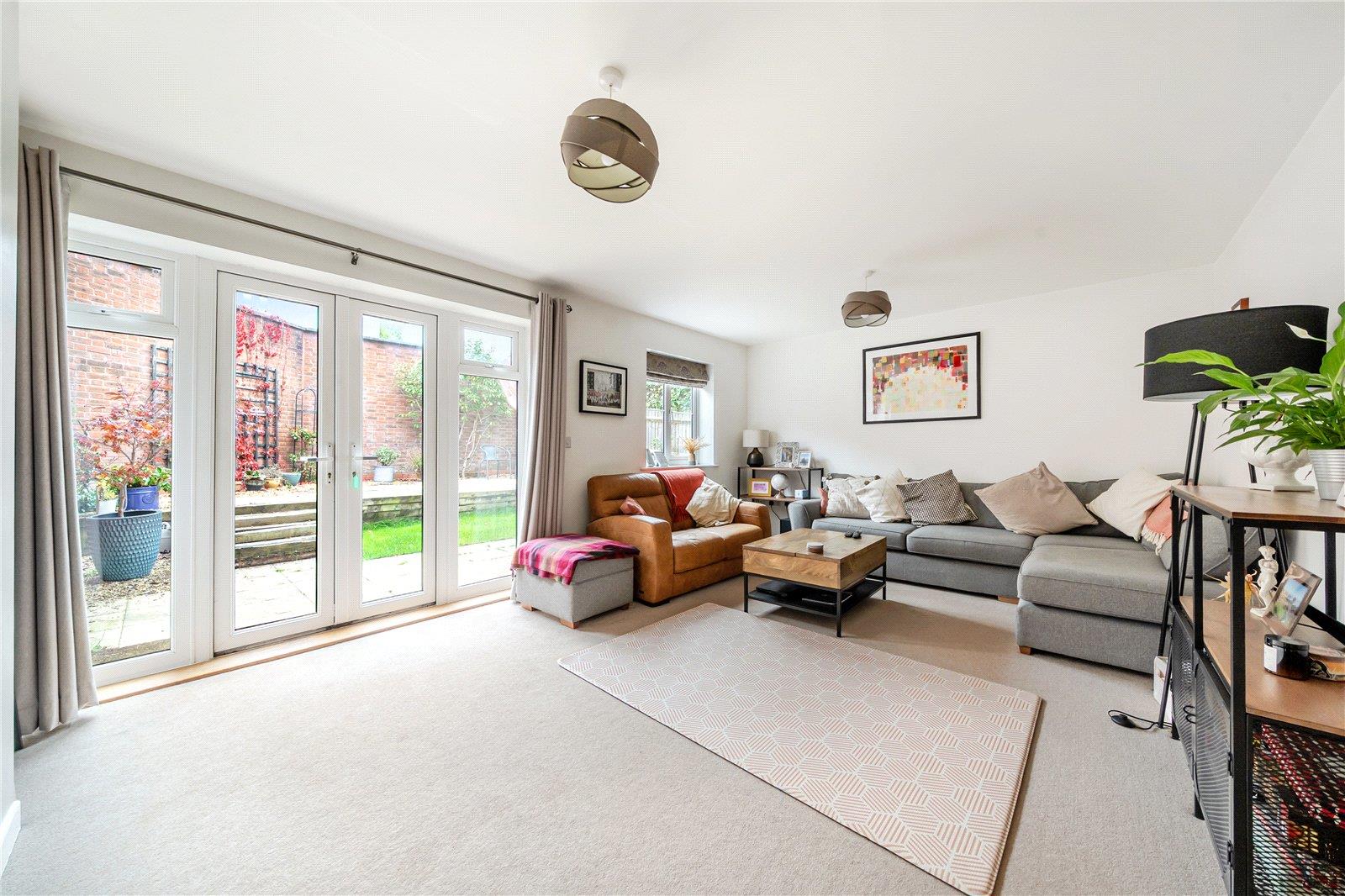 Property Image 70ef009b-40ec-4b27-b765-5b107bb92cfb