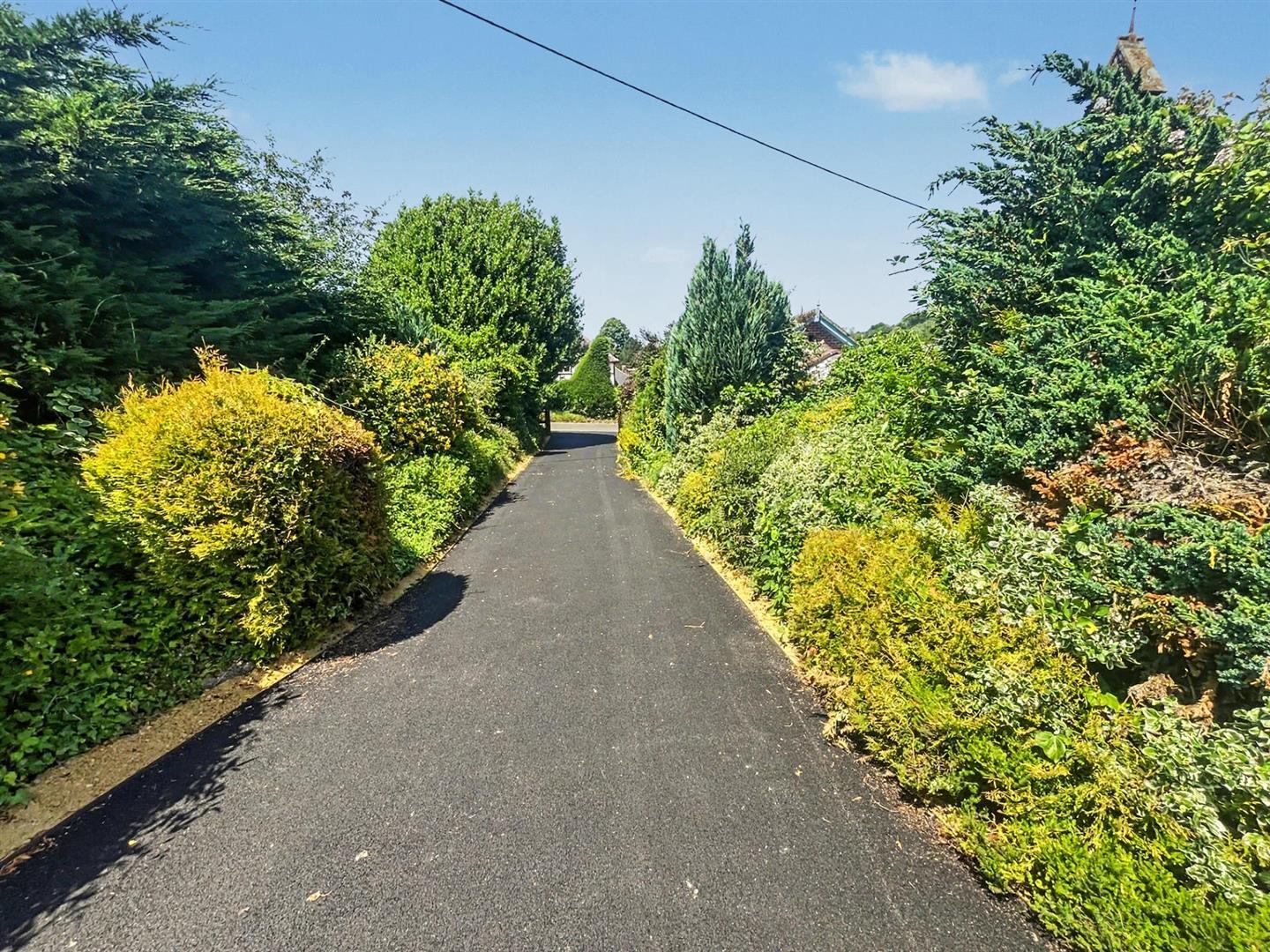 Property Image 70f343d9-66e6-4d41-a172-4f01b23dbe94