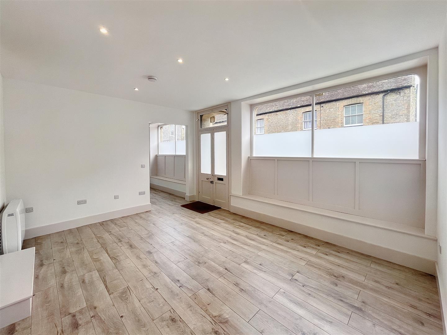 Property Image 710d3ec2-aa5d-4653-a775-5b9fb41608e4
