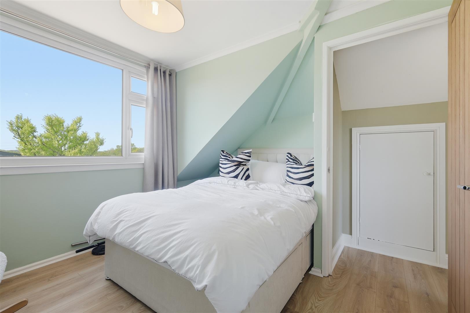 Property Image 710e2582-901a-49d4-b5c0-27603eb08c7e