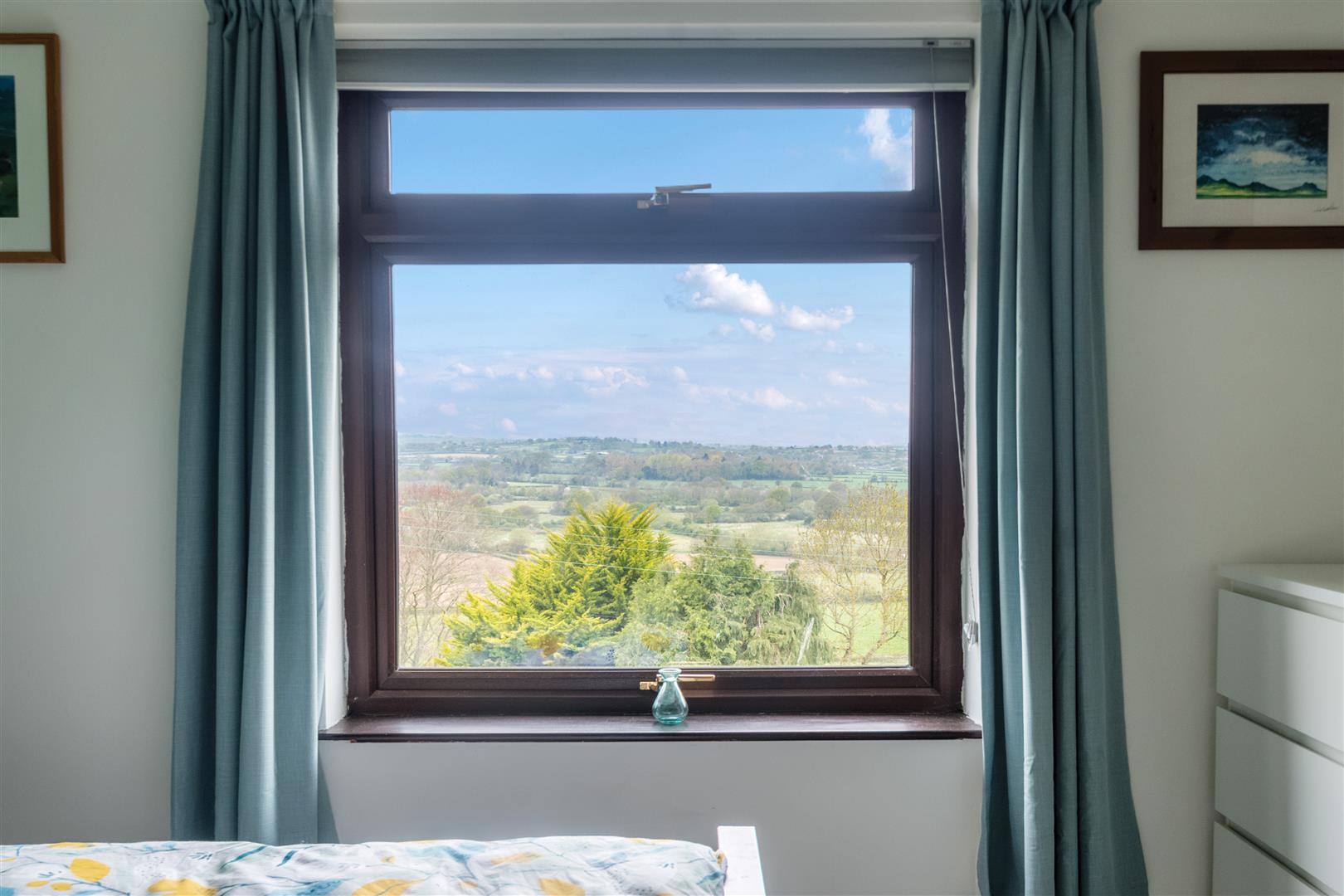 Property Image 71171791-186f-480f-ae2f-446a459df398