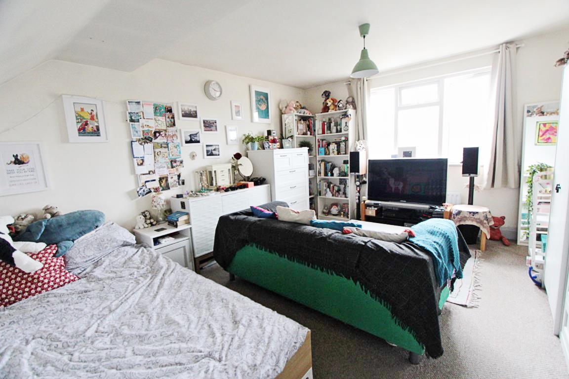 Property Image 7123aa80-9c43-463b-9d81-a700f400717b