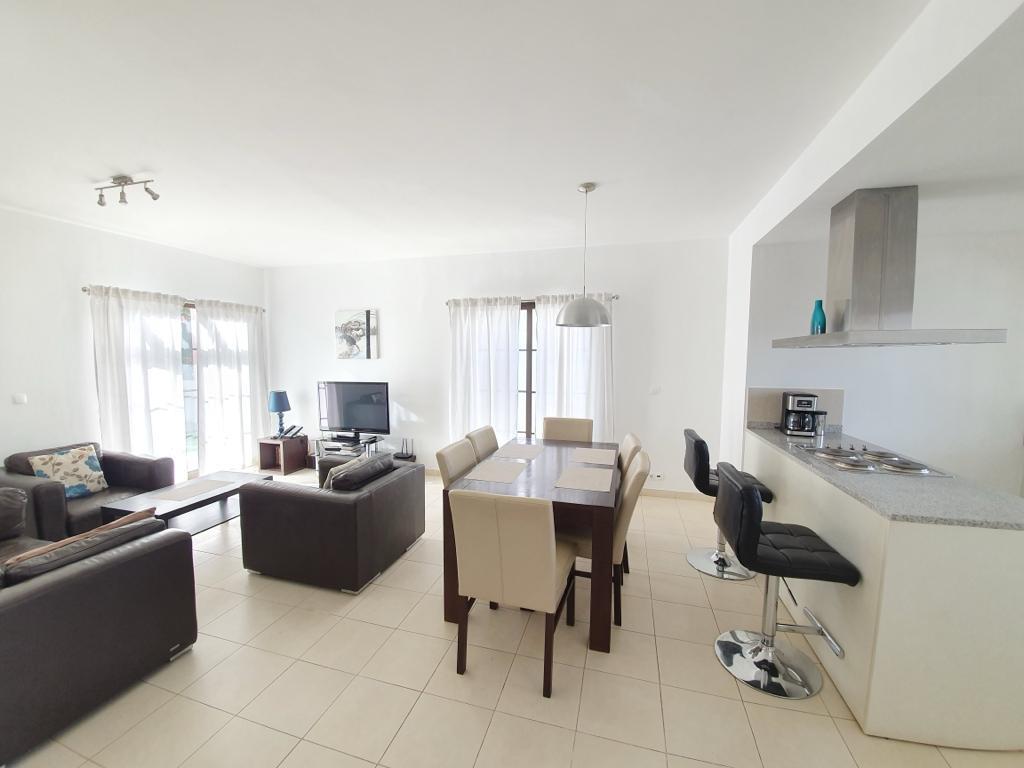 Property Image 7123b3ea-e114-4126-8474-a3e4da86282f