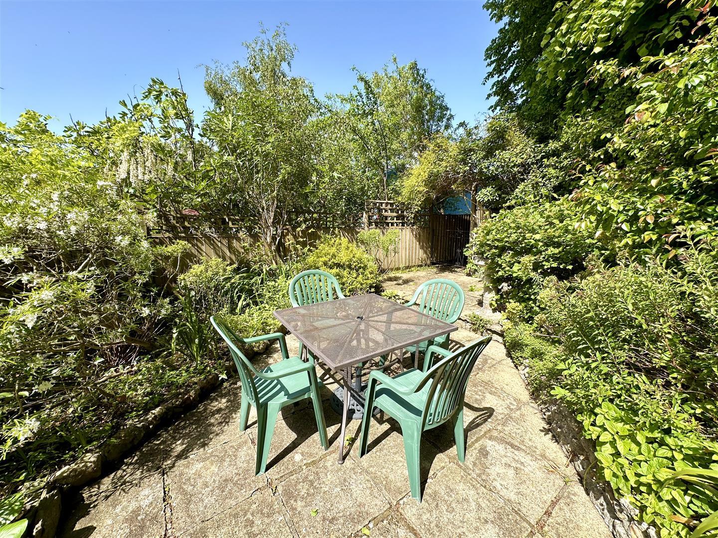 Property Image 712f6fd2-d43f-447f-8f25-e35a3adc036b