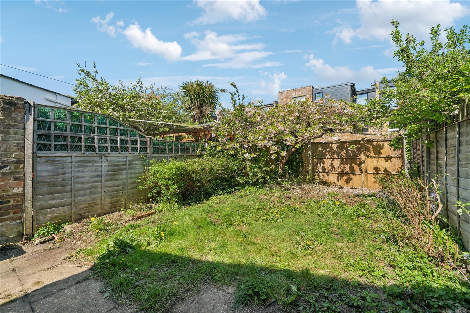 Property Image 713c123c-fb83-4f43-bc57-4c9318bfebcf
