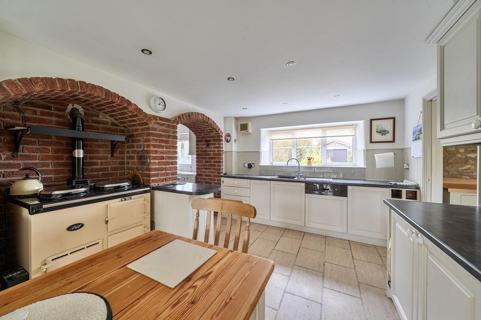 Property Image 713dbe2a-a0a5-4745-b29d-cd71c05b4be0