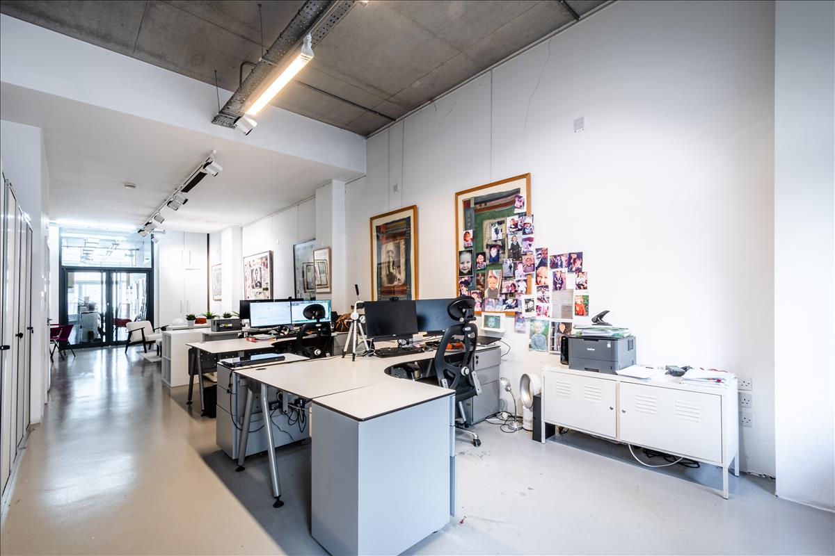 Property Image 713eb17e-0801-4e8b-87c8-5e61af763f2d