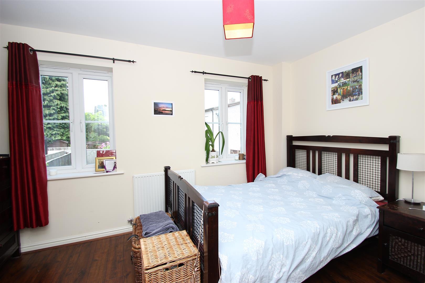 Property Image 713f2b54-ff26-41a7-9279-509ee3b5183d