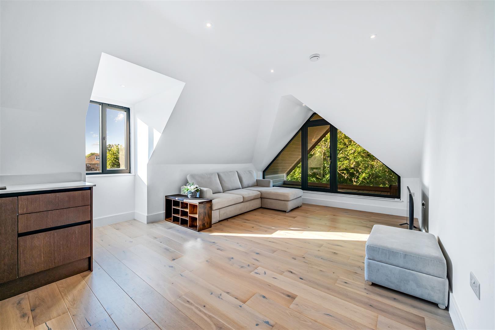 Property Image 71677ab4-219d-42ab-95dc-d9d5216cb177
