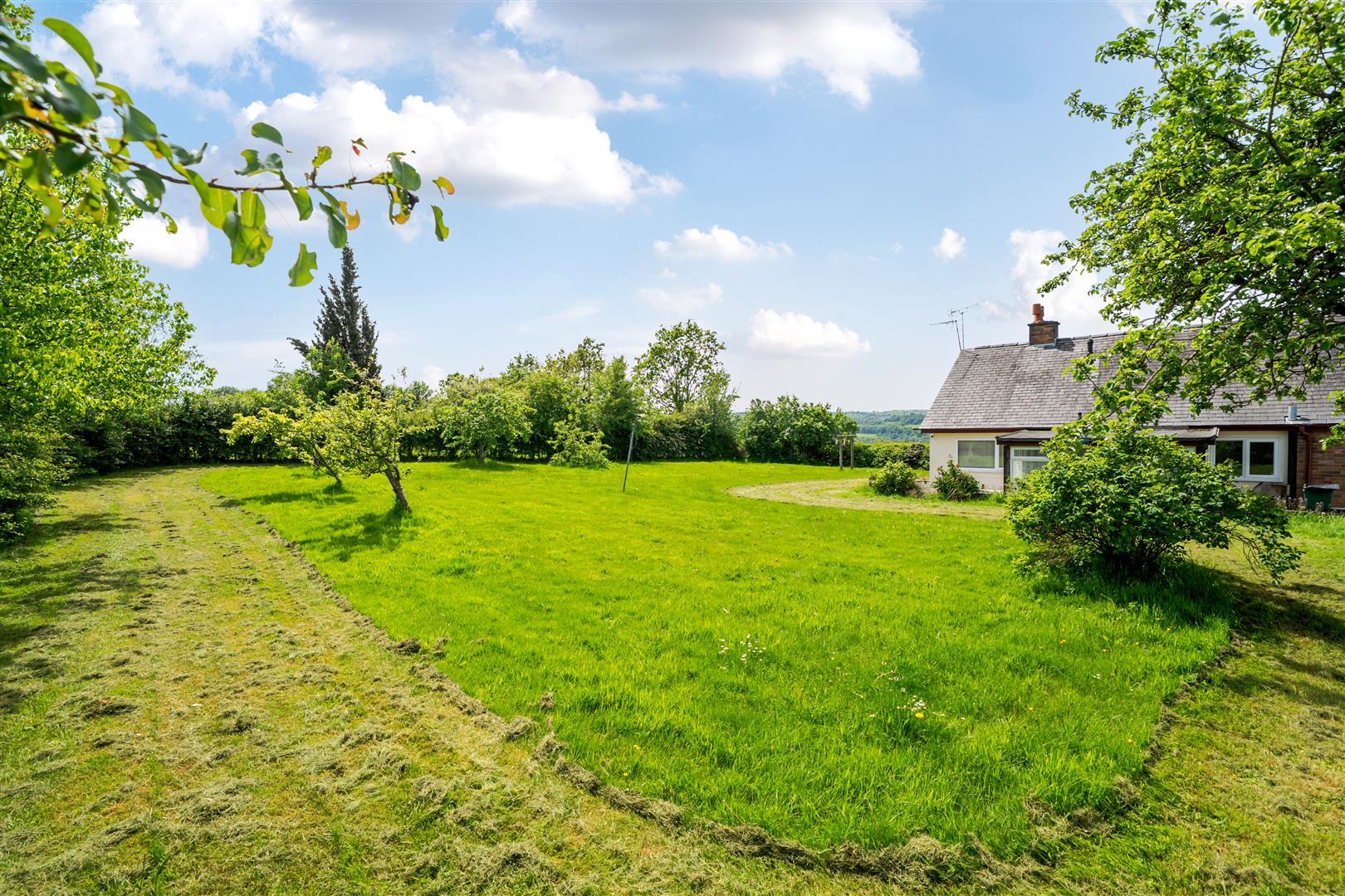 Property Image 71714149-f5b9-4588-bc26-1420827564e1