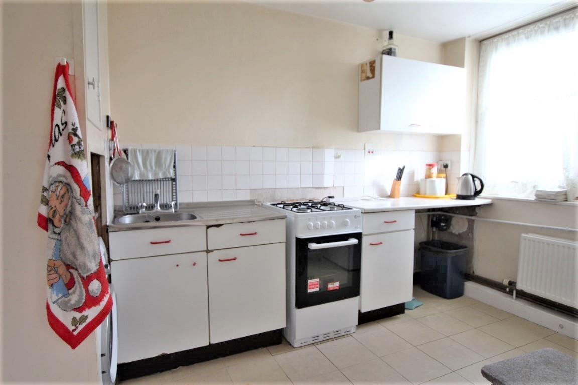 Property Image 717a8441-2855-403f-9c62-0092d516a50e