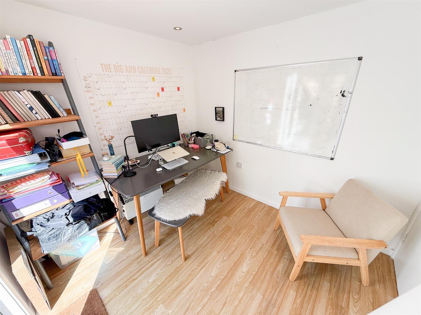 Property Image 717f6518-784f-4ec3-ad5d-f106ee5d1e26
